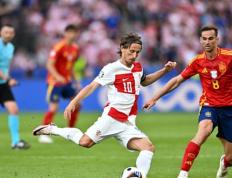 IM体育注册链接-塞维利亚完胜拜仁，莫德里奇惊艳四座的简单介绍