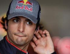 IM体育在线注册-红牛二队轻取索伯车队，塞恩斯刷新纪录的简单介绍