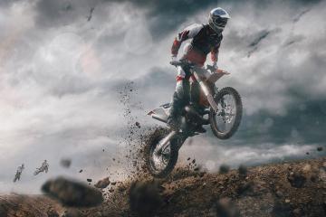 IM体育官网入口-英超争冠之夜，小贾伦展现巨星价值