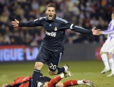 IM体育动画直播通道-绿茵风暴，爱尔兰战术纪律下的团队胜利与萨内个人天赋的璀璨绽放