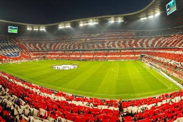 IM体育动画直播通道-鹰击长空，最后时刻的逆袭与统治力展现