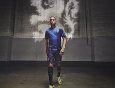 IM体育官方网-劳塔罗一锤定音，阿根廷战术完胜瑞士背后的关键先生哲学