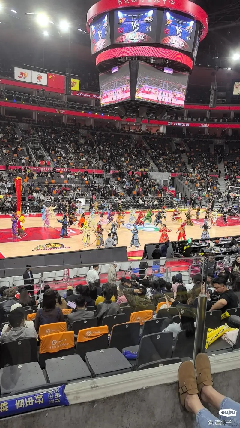 IM体育官网入口-包含广东华南虎明年赛季轻松夺冠？名宿分析未来机会的词条