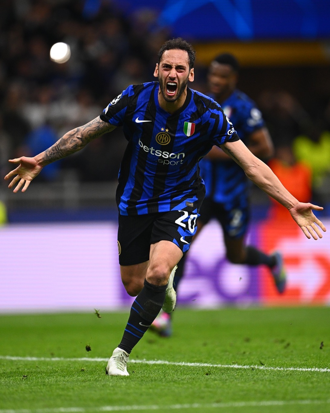 IM体育App下载-包含国际米兰爆冷马德里竞技，阿尔巴惊艳世界的词条