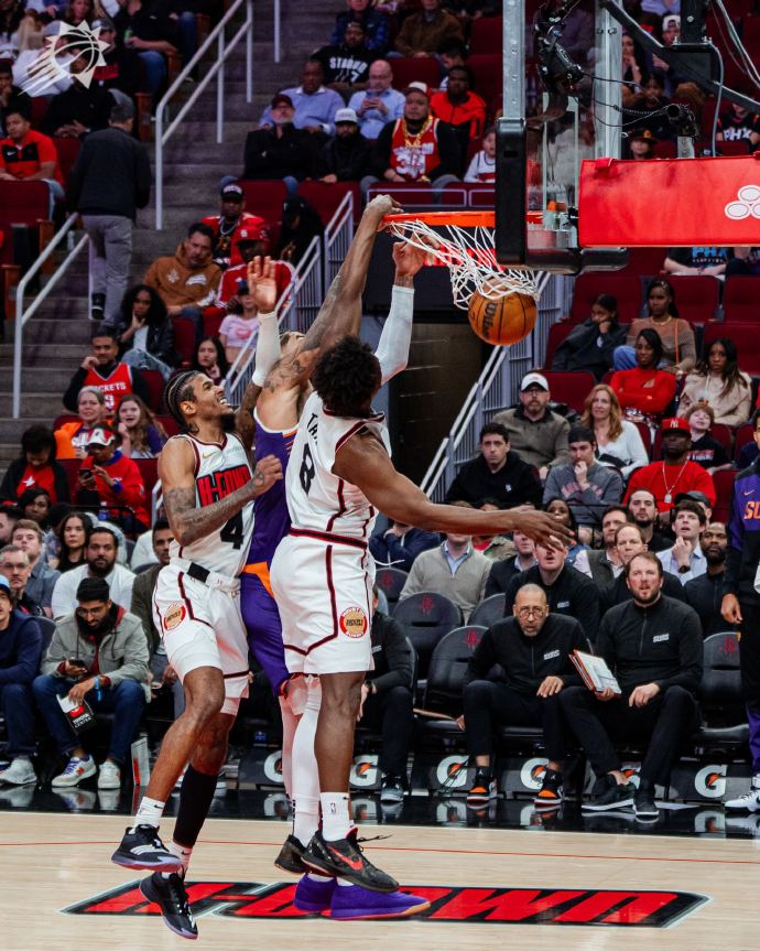 IM体育在线注册-西班牙男篮轻取火箭，哈里斯送出助攻