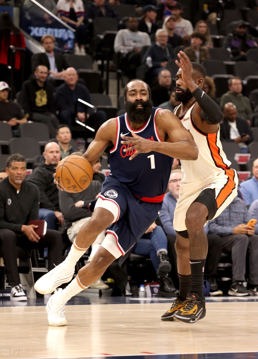 IM体育赛事直播入口-快船逆转爵士，哈登统治全场