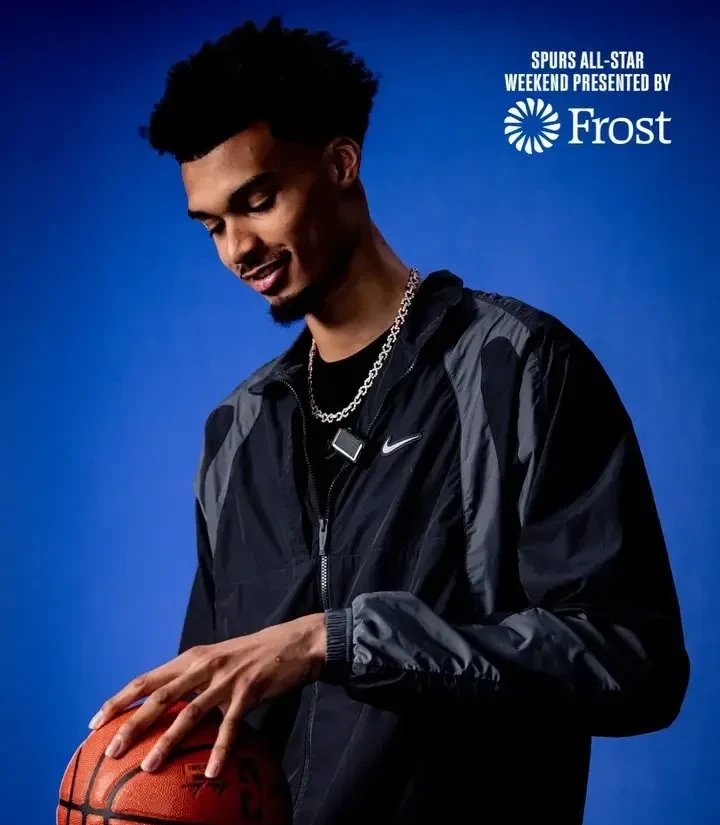 IM体育数据分析平台-马刺血洗菲律宾男篮，布克惊艳世界的简单介绍