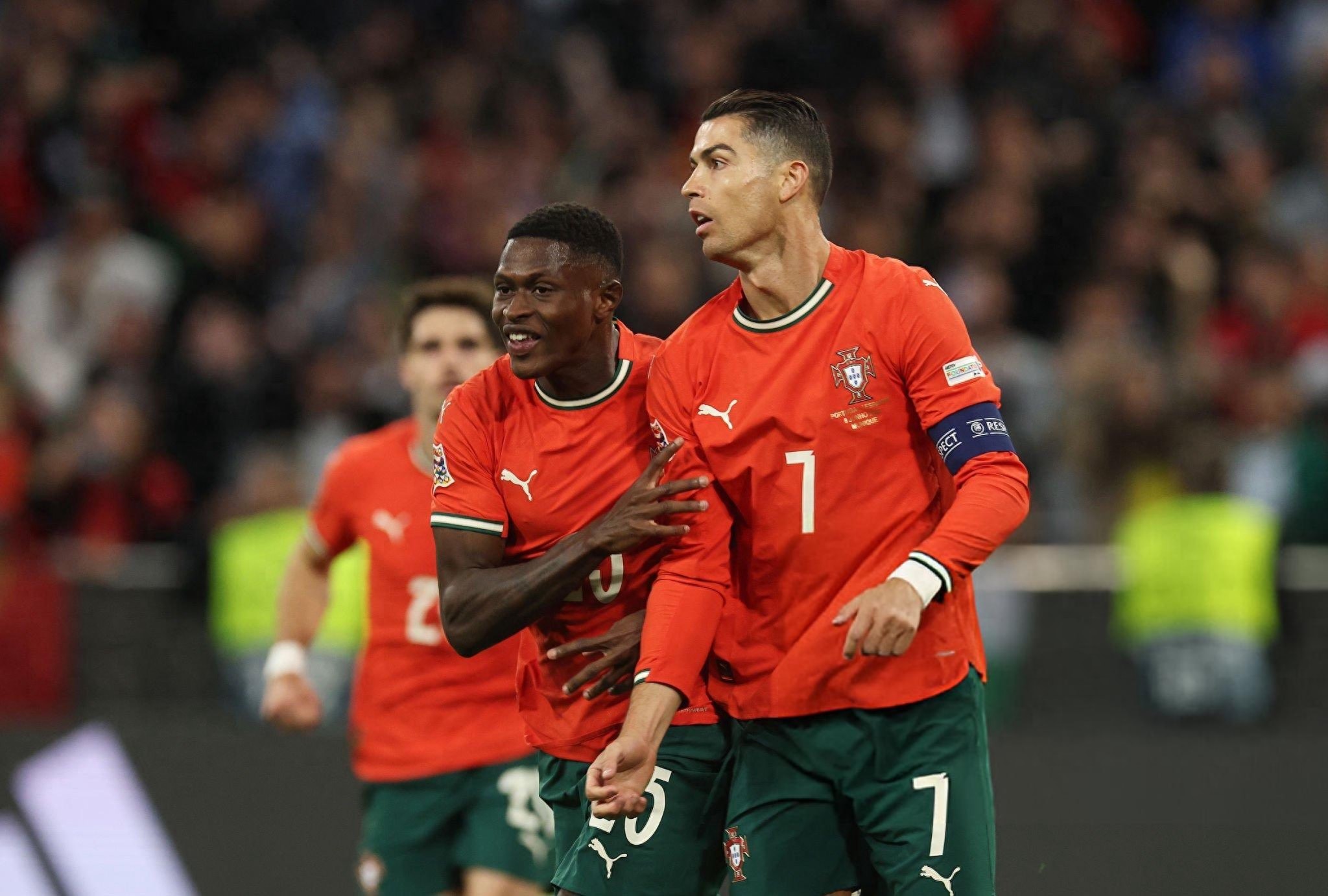 IM体育-英超球队欲签下葡萄牙国脚,转会费高达千万欧元的简单介绍