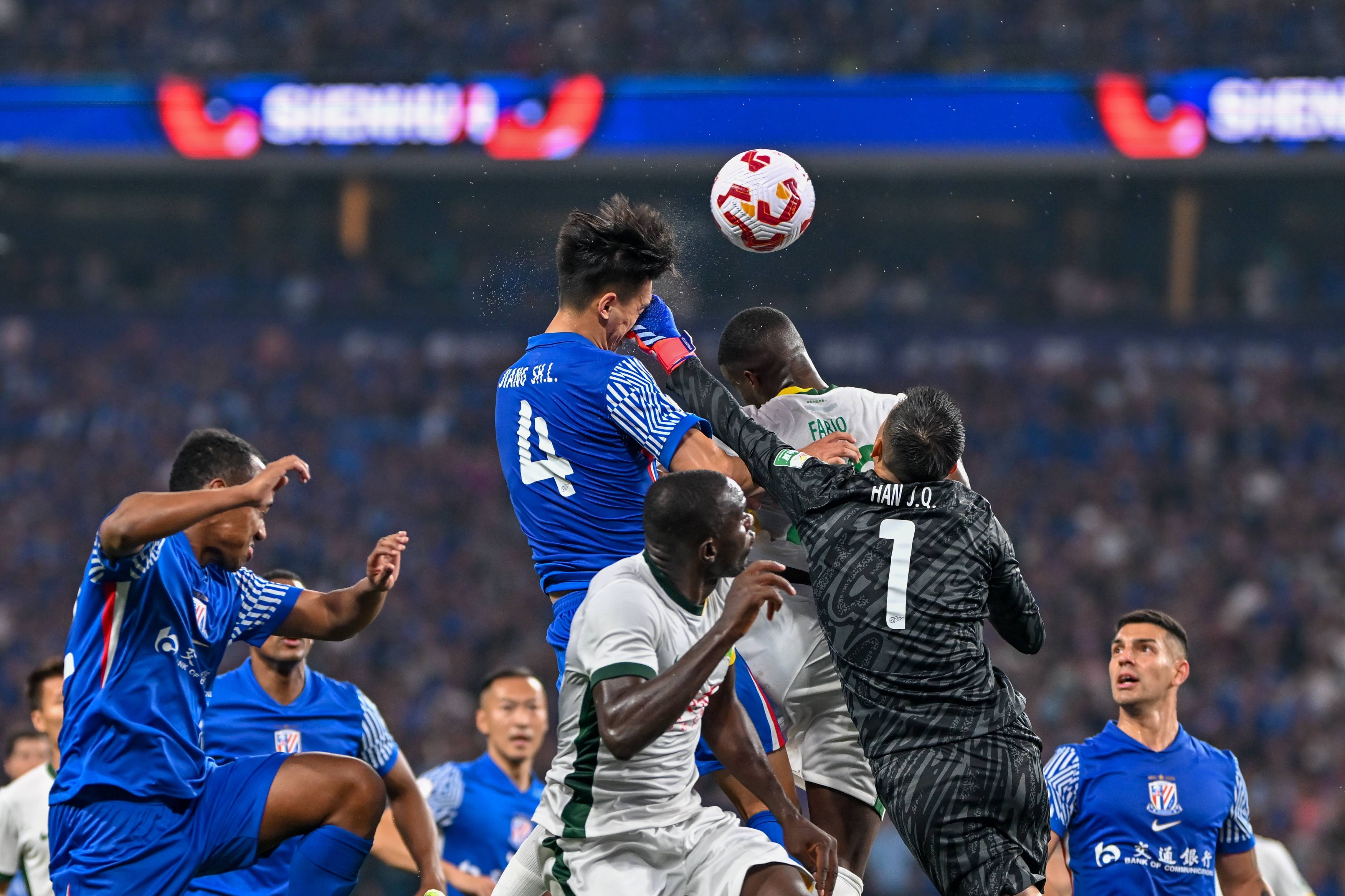 IM体育-关于主力缺阵挑战更艰难，榜首之战关键在阵容的信息