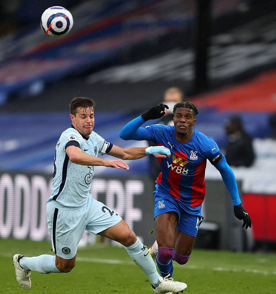 IM体育官网-埃弗顿主场横扫水晶宫,实现主场连胜的简单介绍