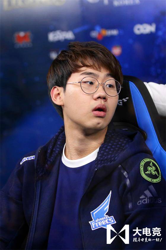 IM体育动画直播通道-训练起早贪黑，只为击败对手在赛场的简单介绍