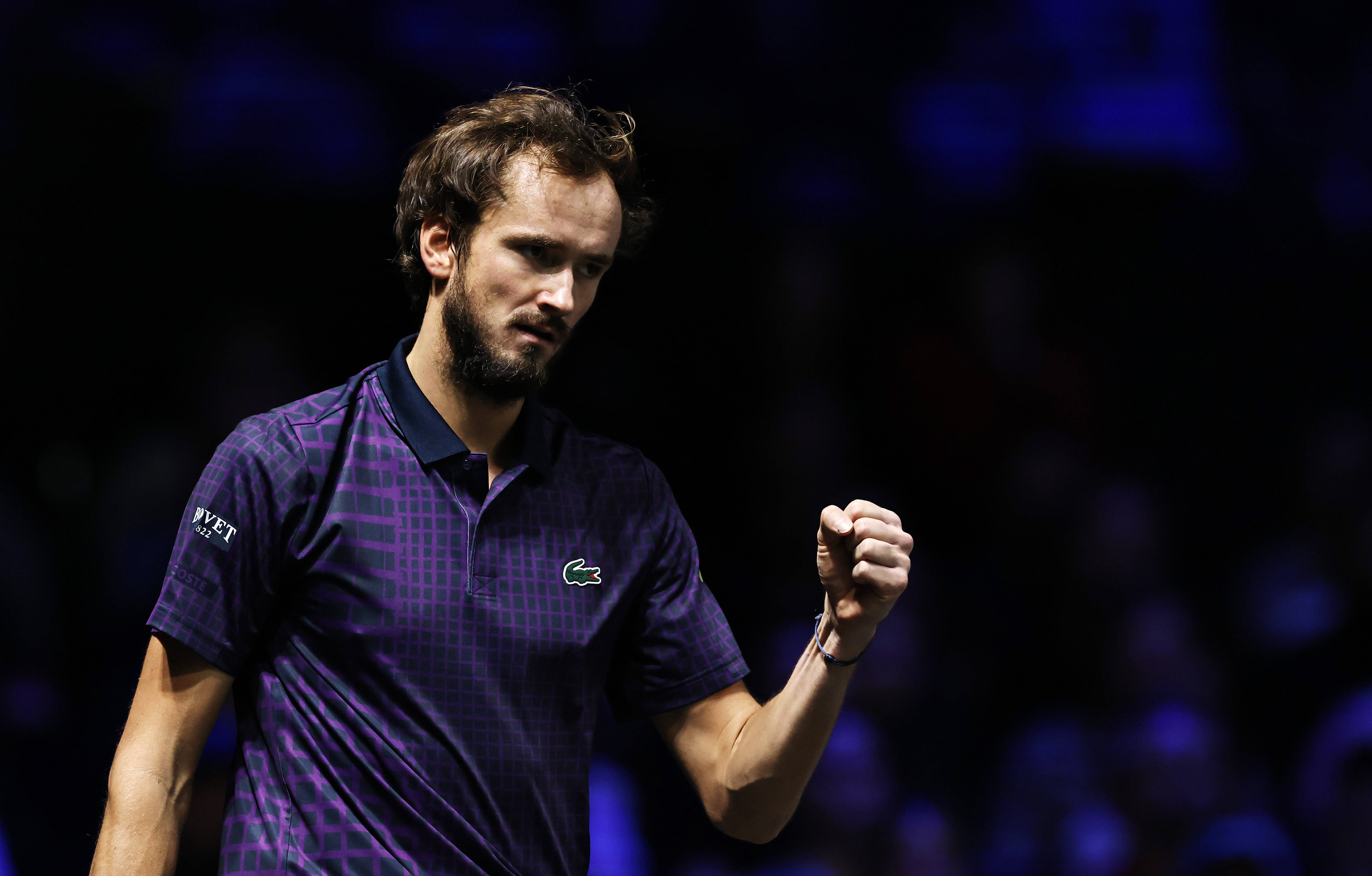 IM体育社区互动入口-关于意大利网球队险胜美国网球队，梅德韦杰夫高光表现的信息