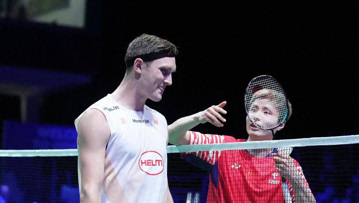 IM体育平台-丹麦队鏖战德国队，安赛龙统治全场