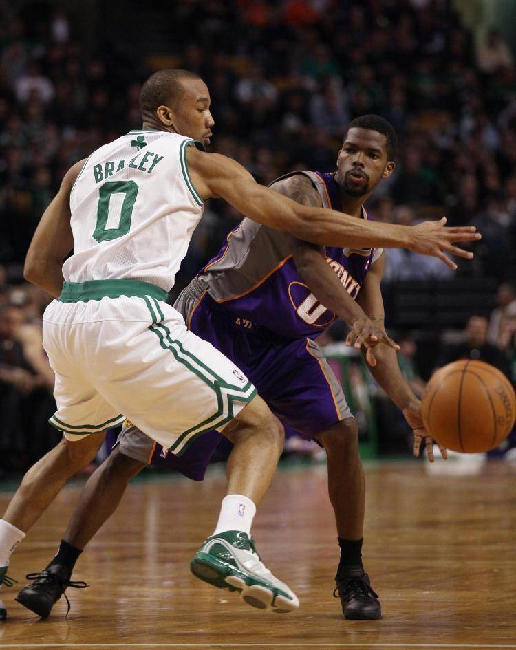 IM体育平台-乌拉圭完胜墨西哥，托尼高光表现