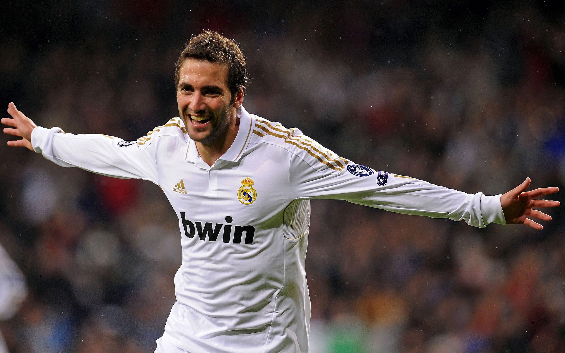 IM体育-铁闸穆勒锁死对手，曼联单节发力击溃马赛