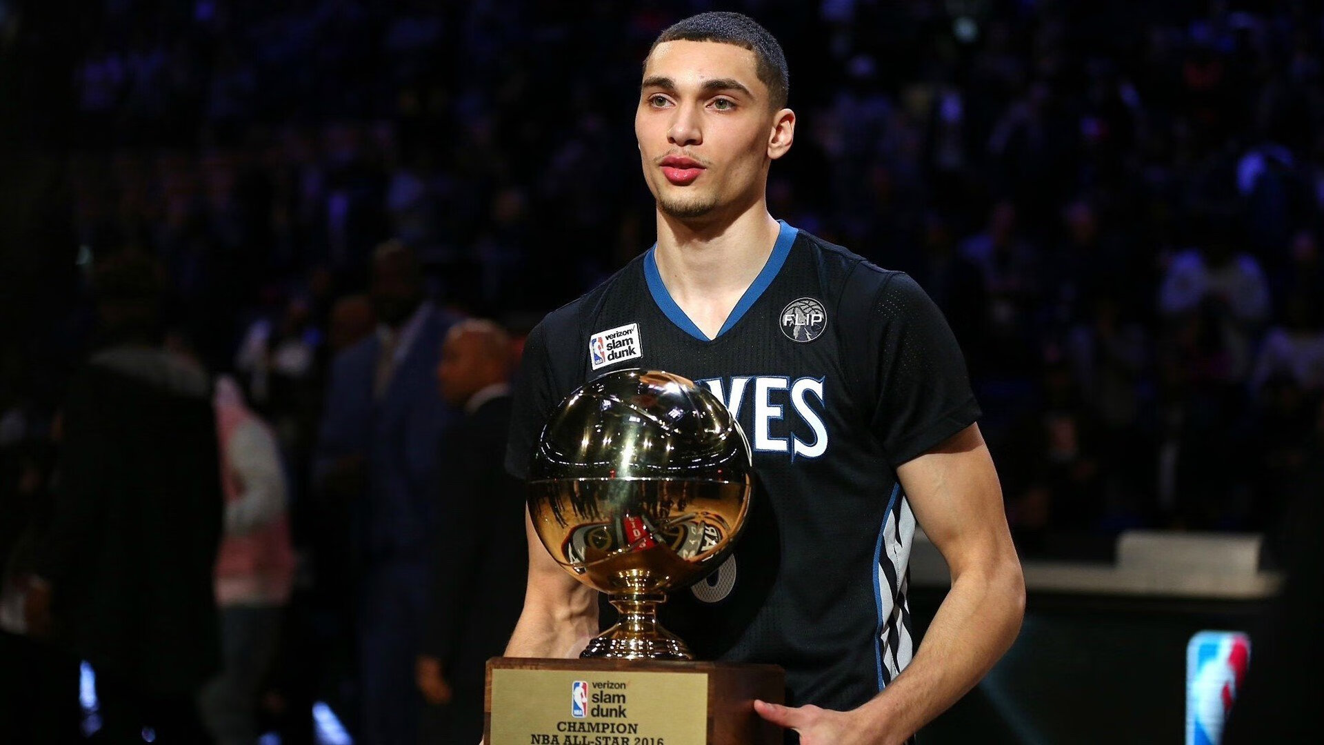 IM体育动画直播通道-掌控节奏的艺术，霍勒迪如何引领辽宁队击溃灰熊